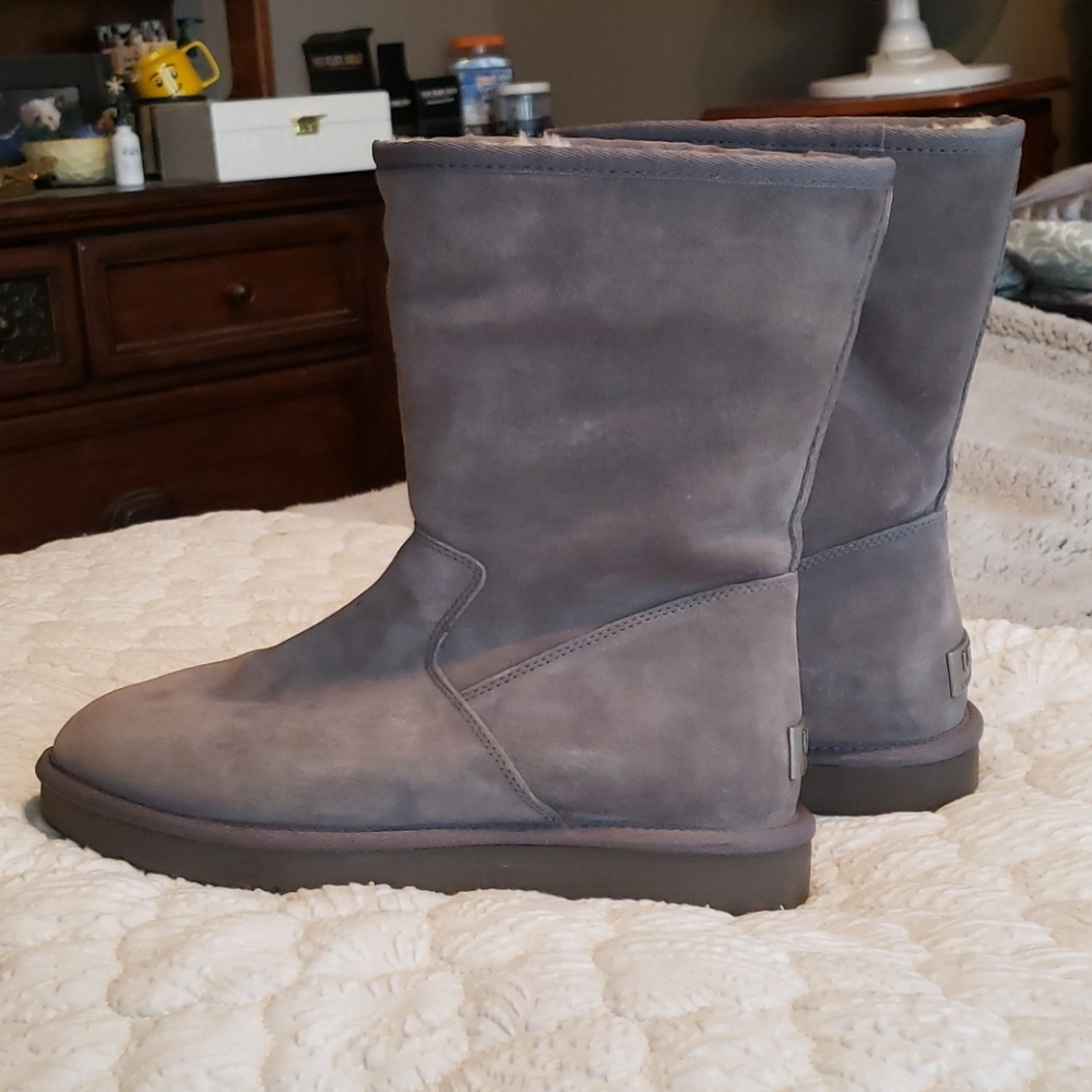 UGG Mid Rise Boot Grey Gray